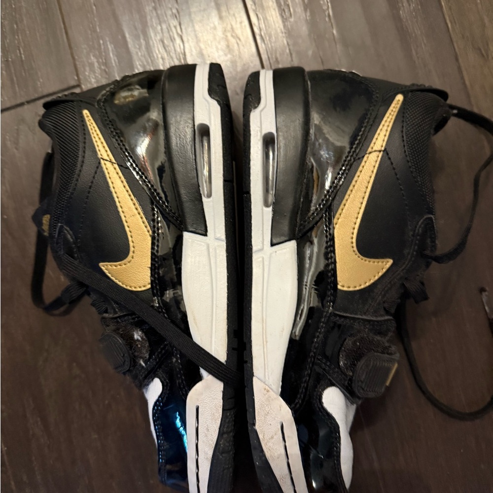 Nike Kids Sneakers Black and Gold